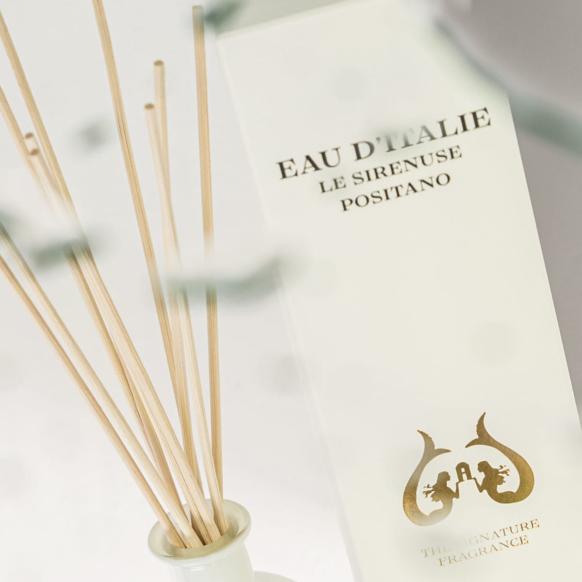 Eau d'Italie Signature Scent Diffuser - product shown up close.