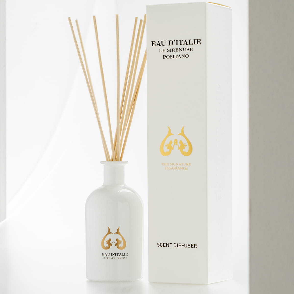 Eau d'Italie Signature Scent Diffuser - product shown on white background.
